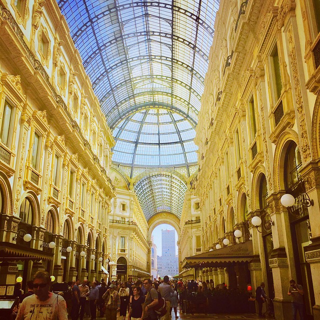 documentario urbano milano architettura moderna